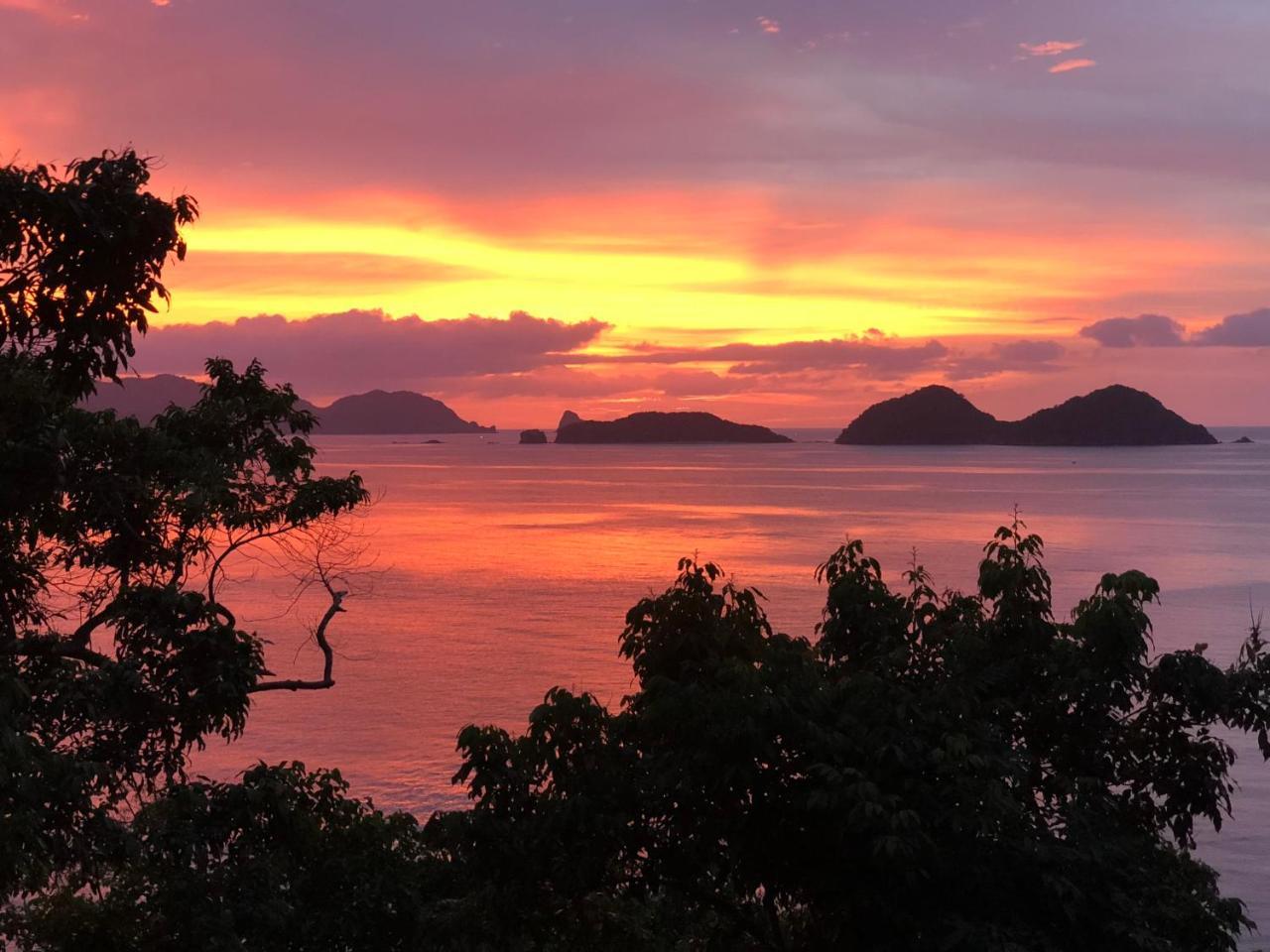 Sunny Island Resort (Adults Only) El Nido Dış mekan fotoğraf