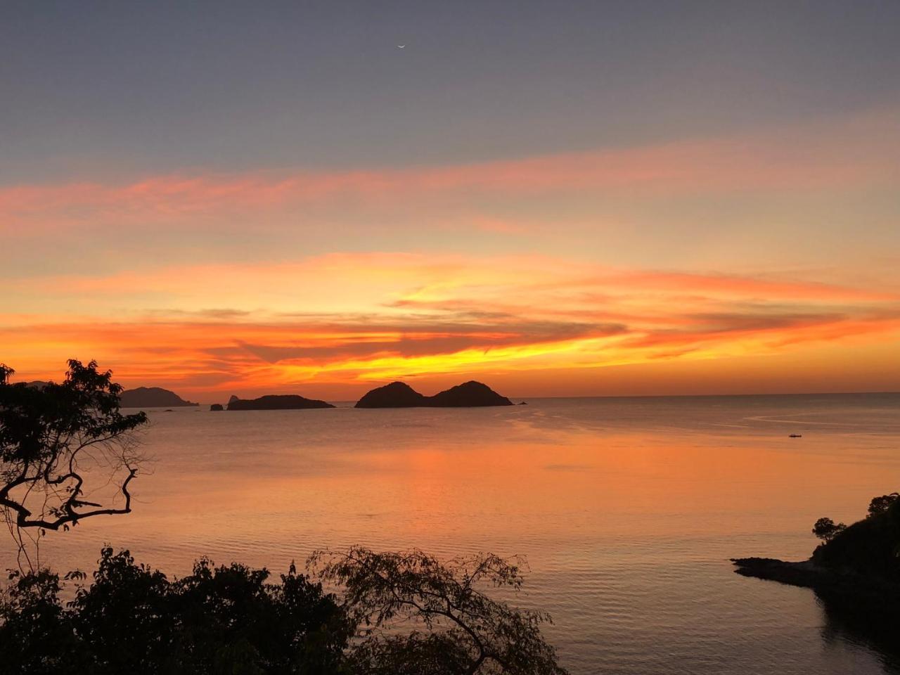 Sunny Island Resort (Adults Only) El Nido Dış mekan fotoğraf